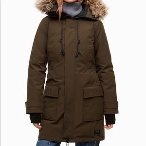 Aritzia Bancroft TNA Parka